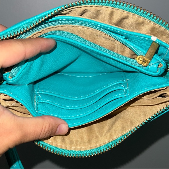 Turquoise Clutch - Picture 4 of 6